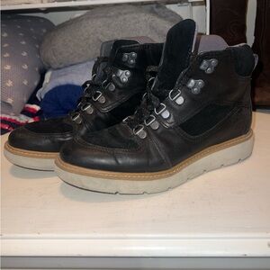 TIMBERLAND WOMENS KENNISTON HIKER BOOTS